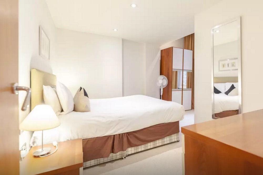 Princes Square Apartments Лондон Екстер'єр фото