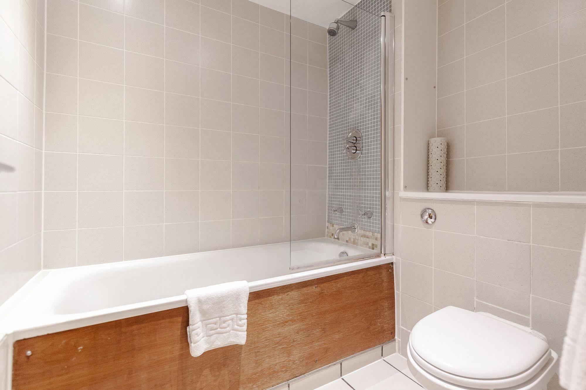 Princes Square Apartments Лондон Екстер'єр фото