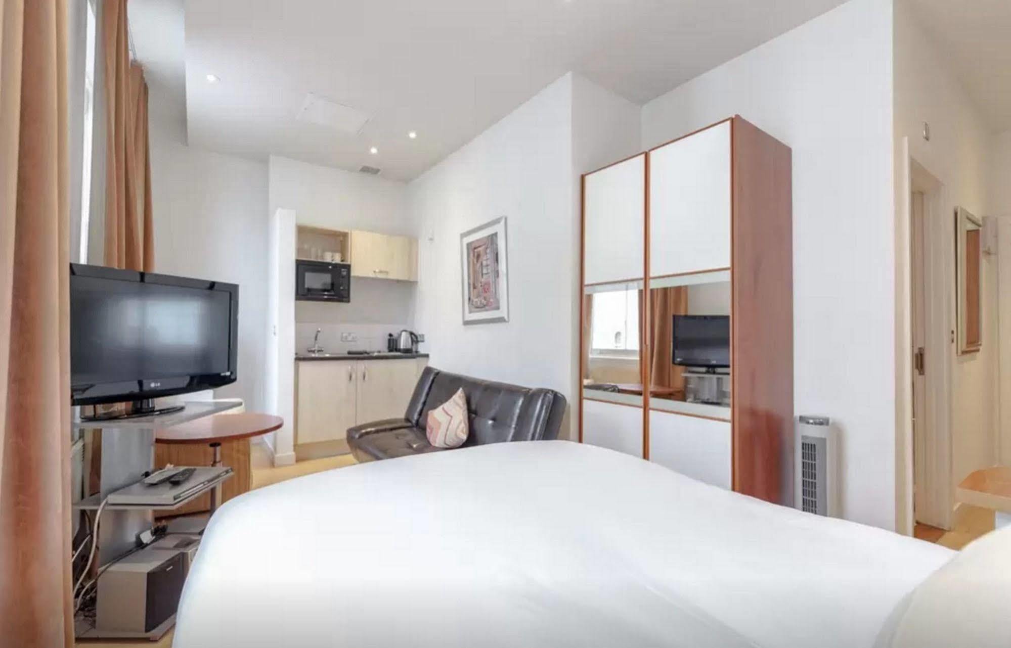 Princes Square Apartments Лондон Екстер'єр фото