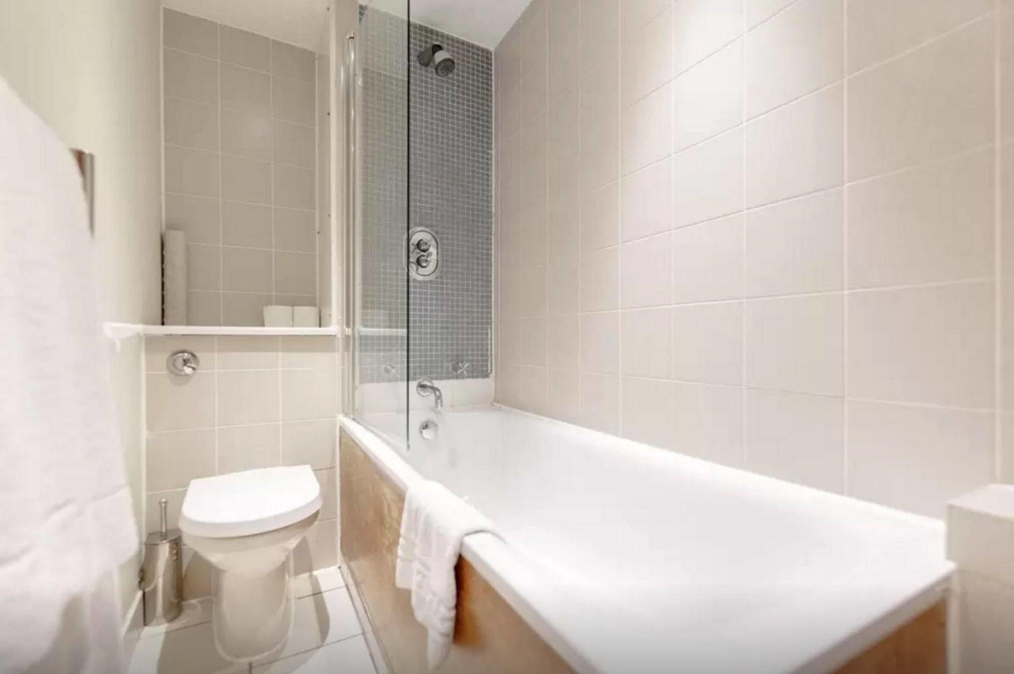 Princes Square Apartments Лондон Екстер'єр фото