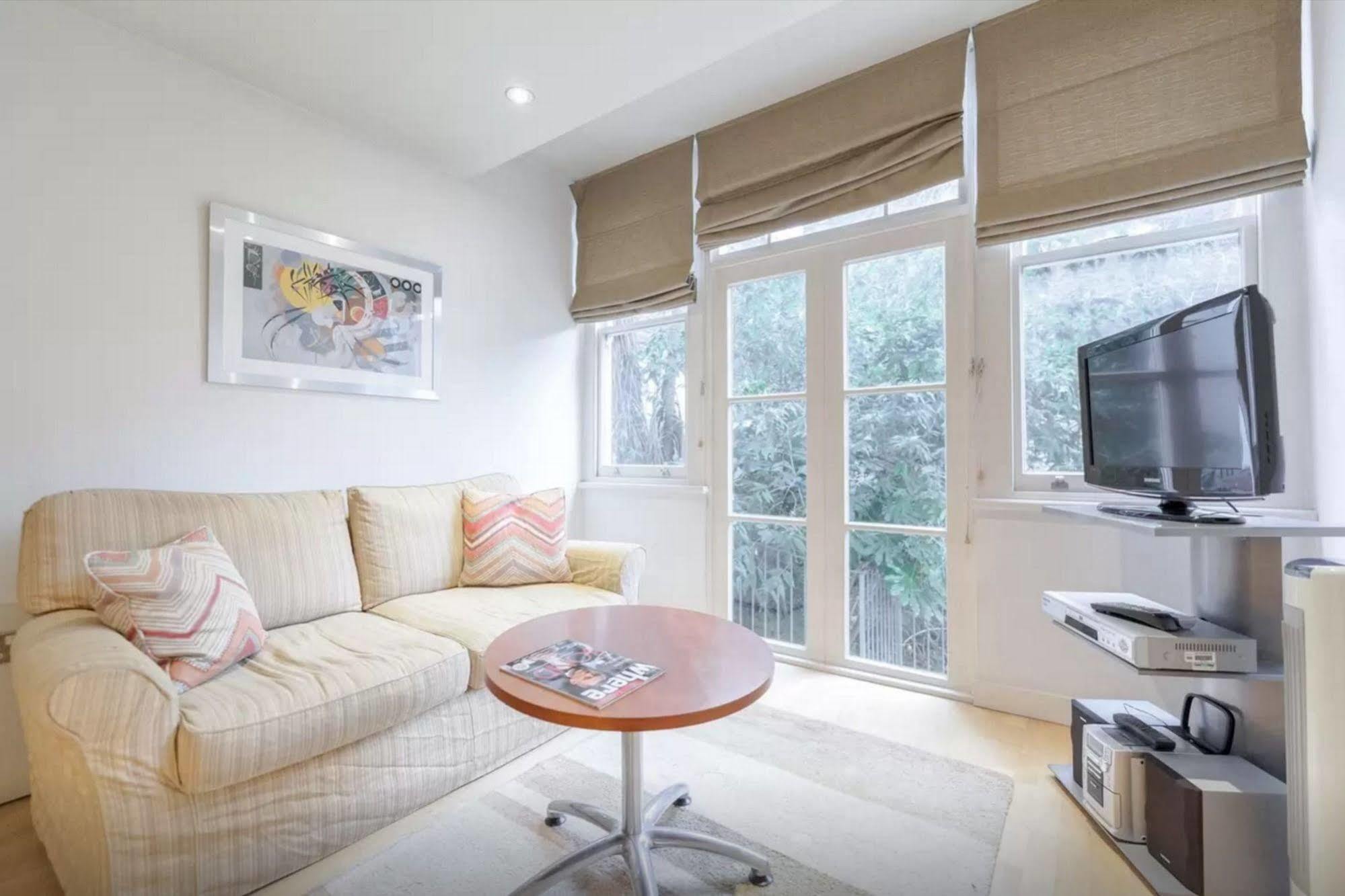 Princes Square Apartments Лондон Екстер'єр фото