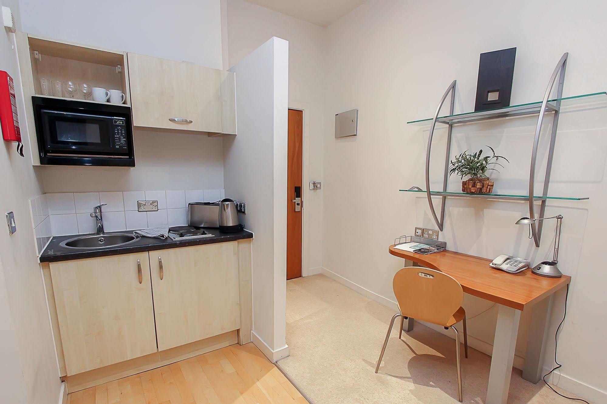Princes Square Apartments Лондон Екстер'єр фото